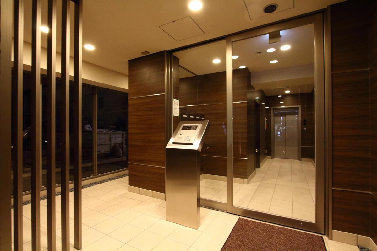 オートロック前