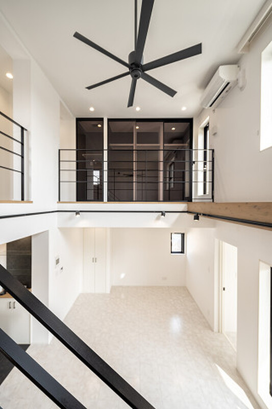 階段からの目線