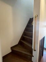 階段（1階から2階）