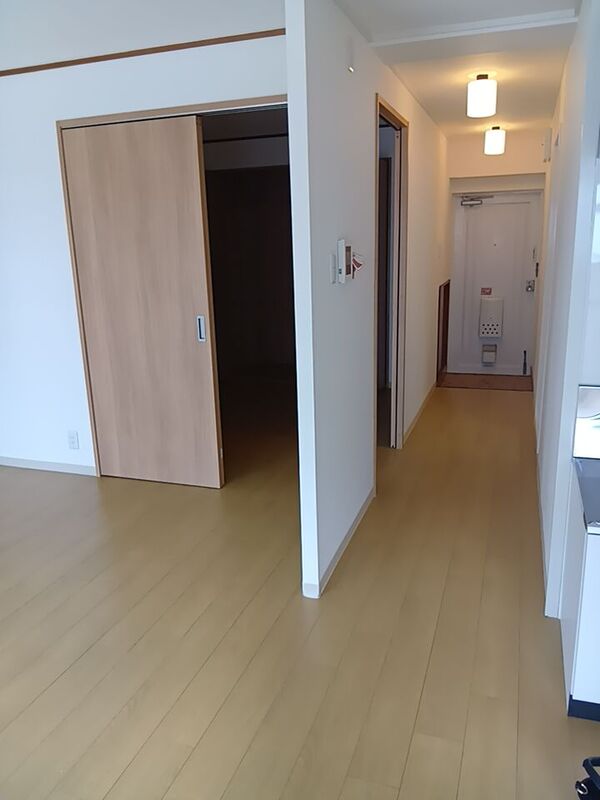 LDKから玄関への目線
