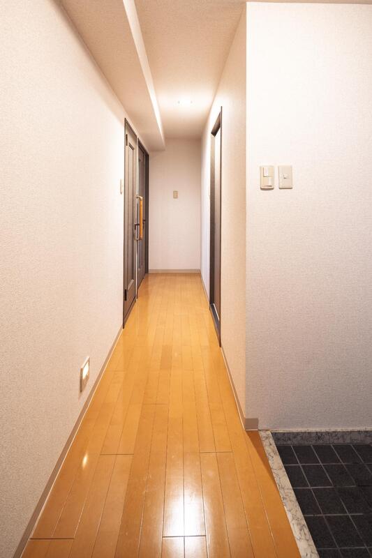 玄関からの目線