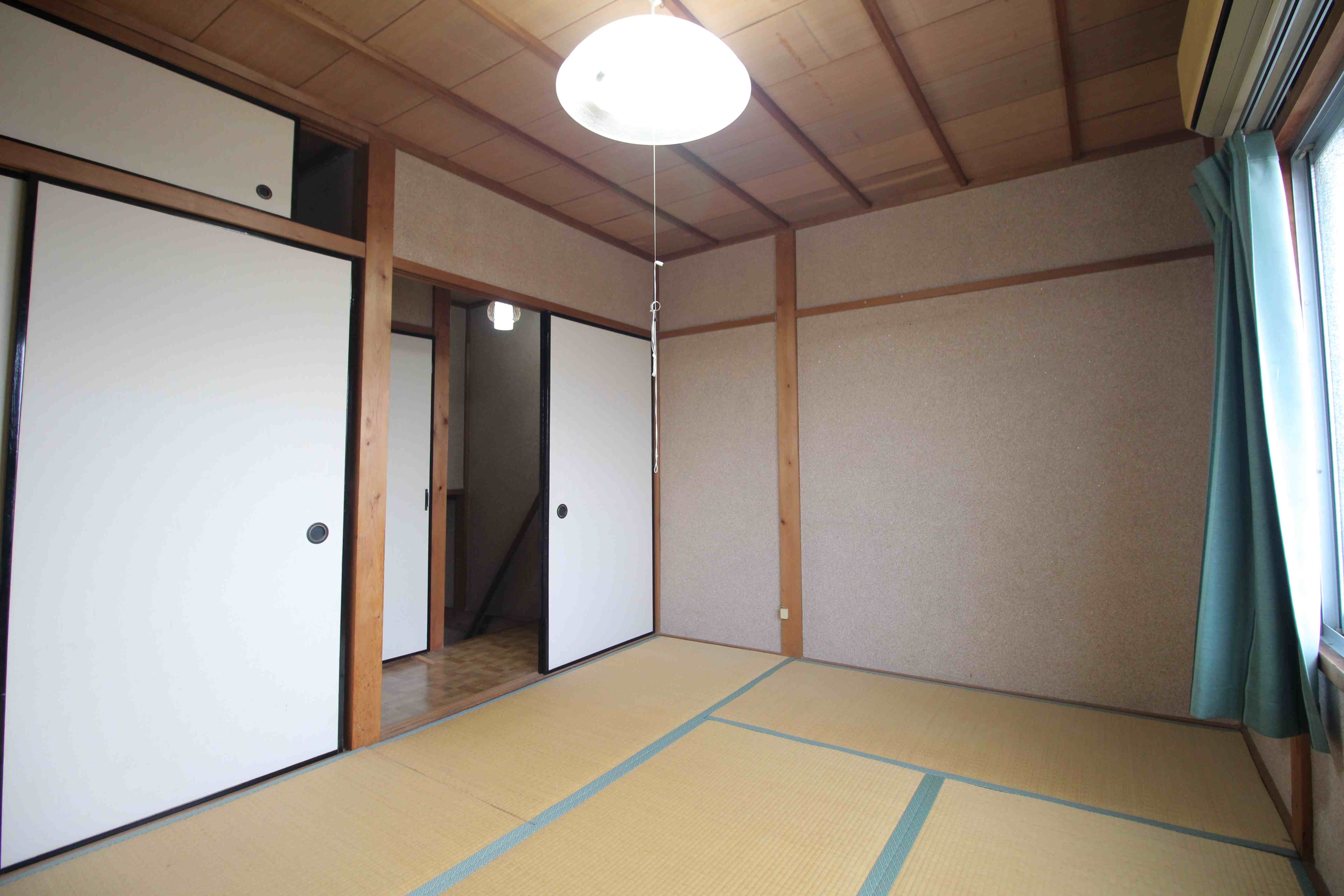 2階西側和室6帖