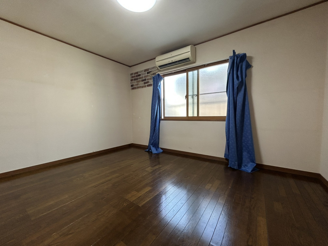 2階洋室6帖