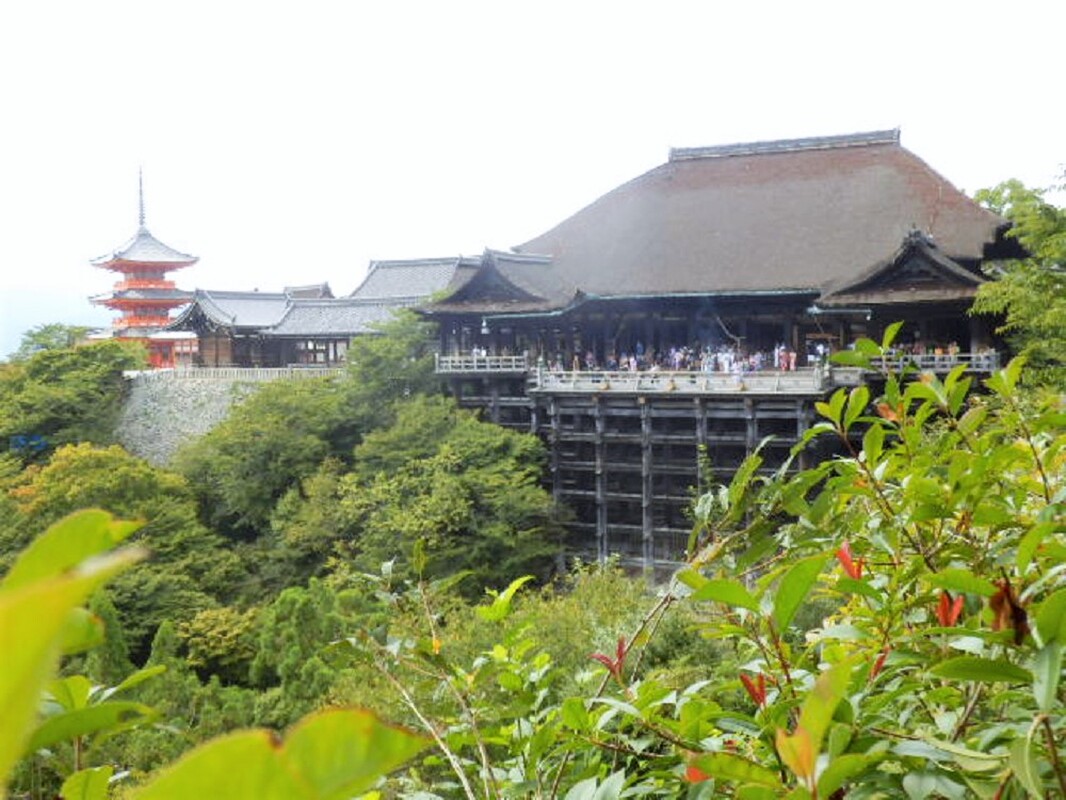 清水寺（約650ｍ）